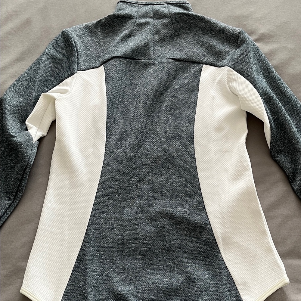 Nike Dri-Fit top - Picture 5 of 10